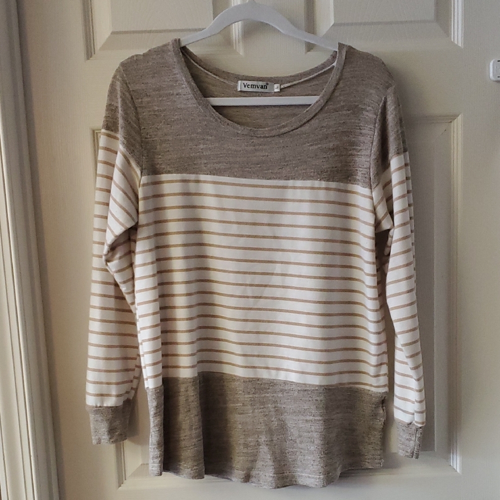 Vemvan Women's Long Sleeve Top.  Size Large